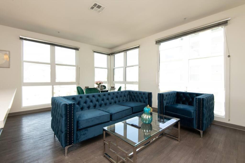 Centrally Located Apartments With Free Parking Γκλέντεϊλ Εξωτερικό φωτογραφία