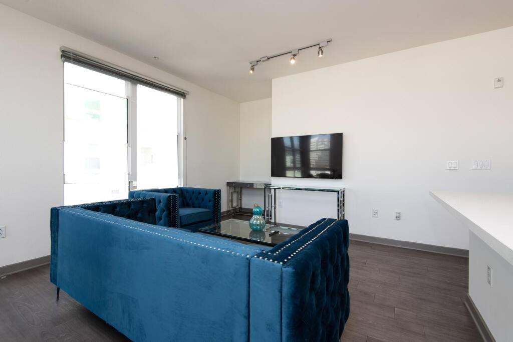 Centrally Located Apartments With Free Parking Γκλέντεϊλ Εξωτερικό φωτογραφία