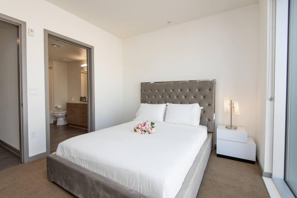 Centrally Located Apartments With Free Parking Γκλέντεϊλ Εξωτερικό φωτογραφία